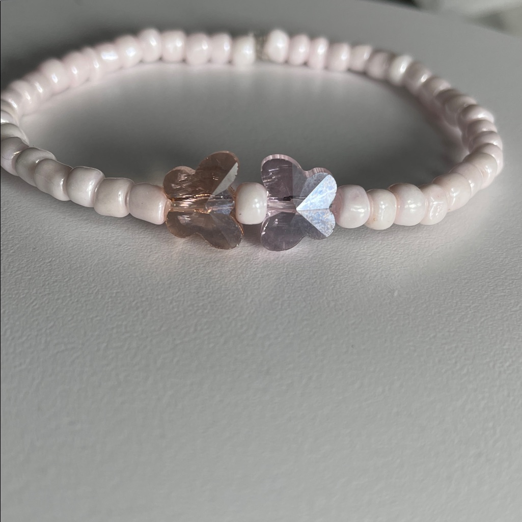 Delicate Pink Beaded Flower Stretch Bracelet